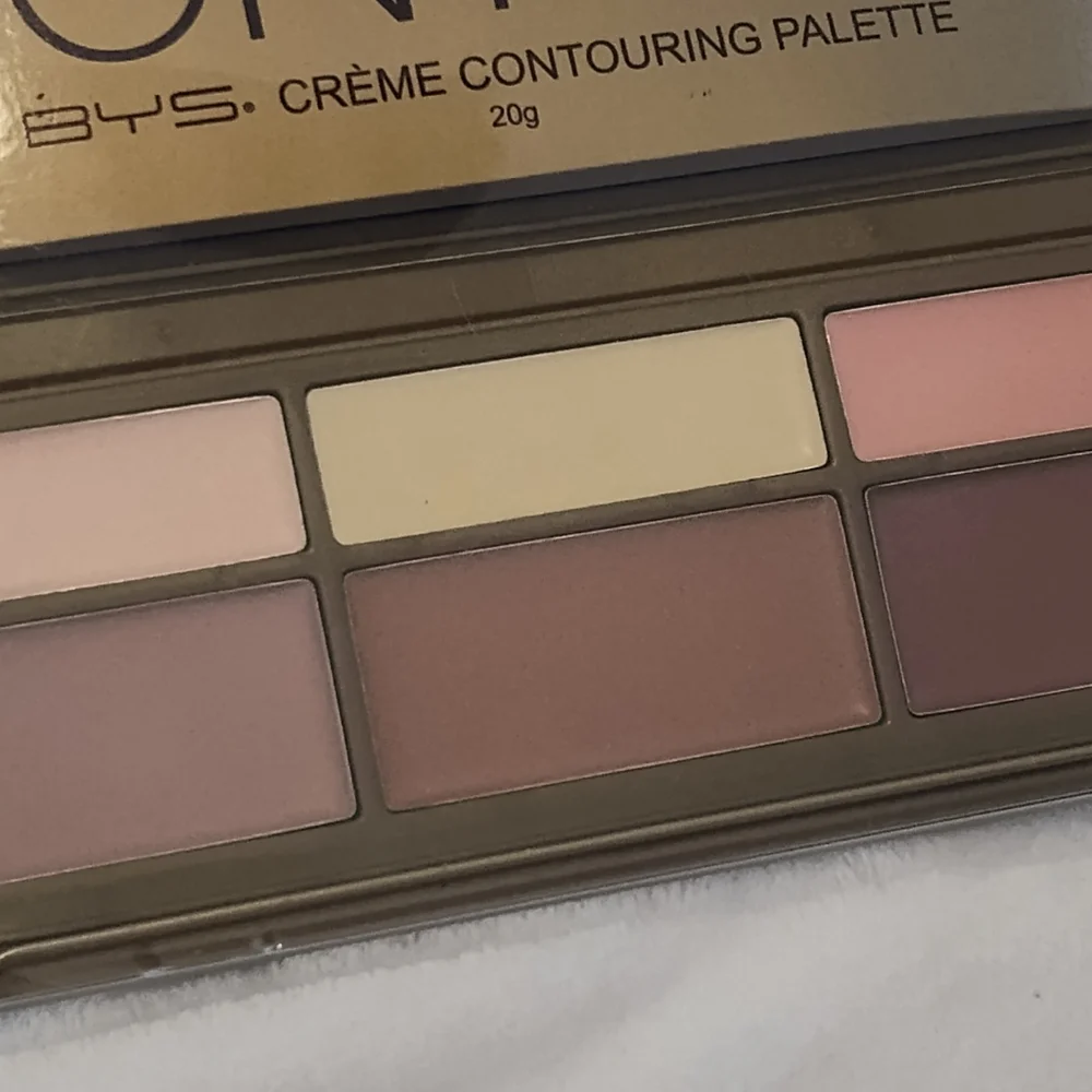 NEW!! BYS CONTOUR Palette (OUT OF STOCK)